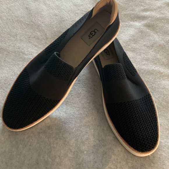 Ugg Women’s knit  slip on sneakers size 11 - Picture 1 of 7